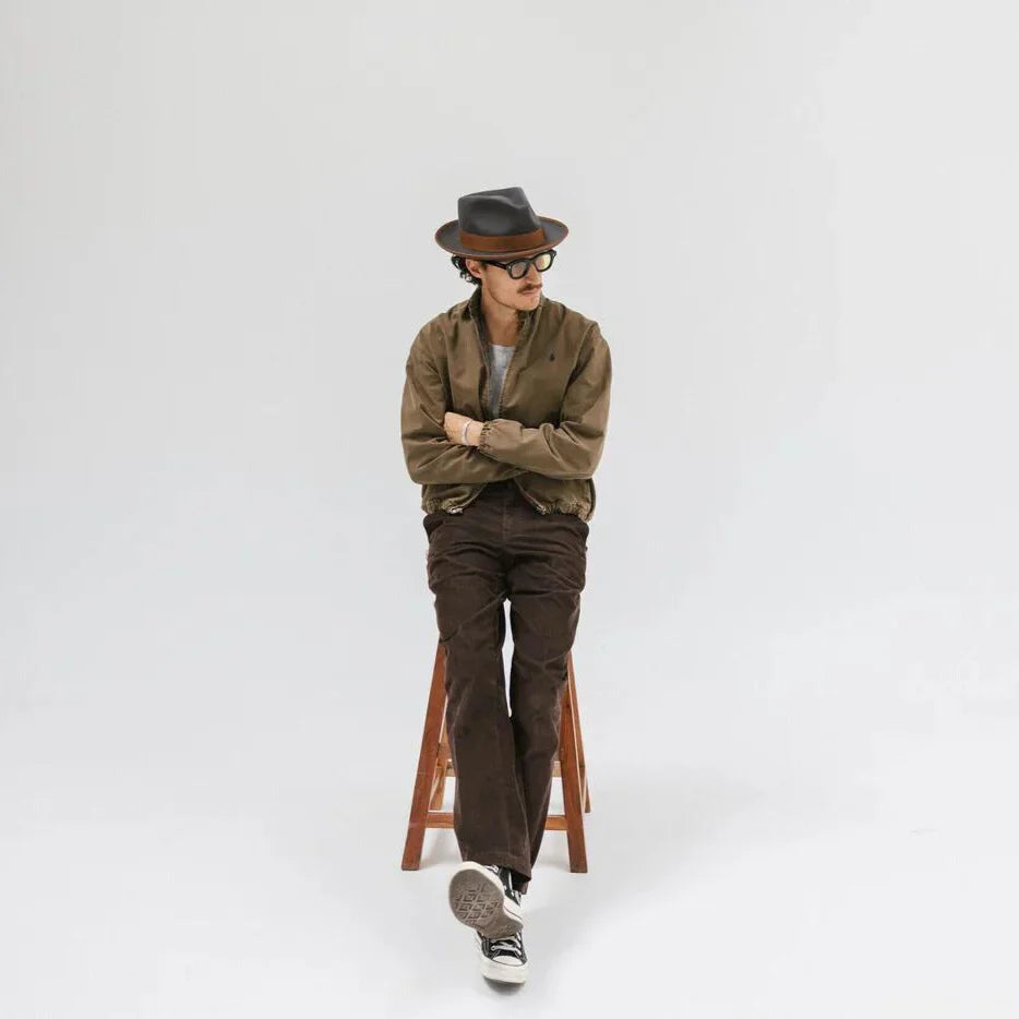 Hat Mistakes That Make Outfits Look Unfinished: Common Errors and Simple Fixes