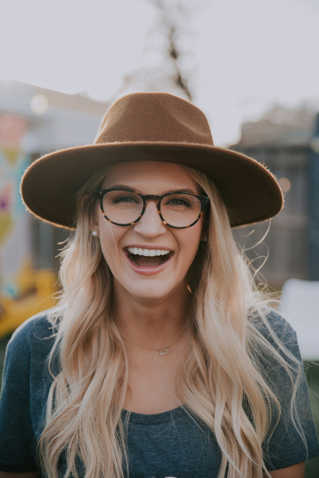 How to Wear a Hat With Glasses: The Proportions That Work