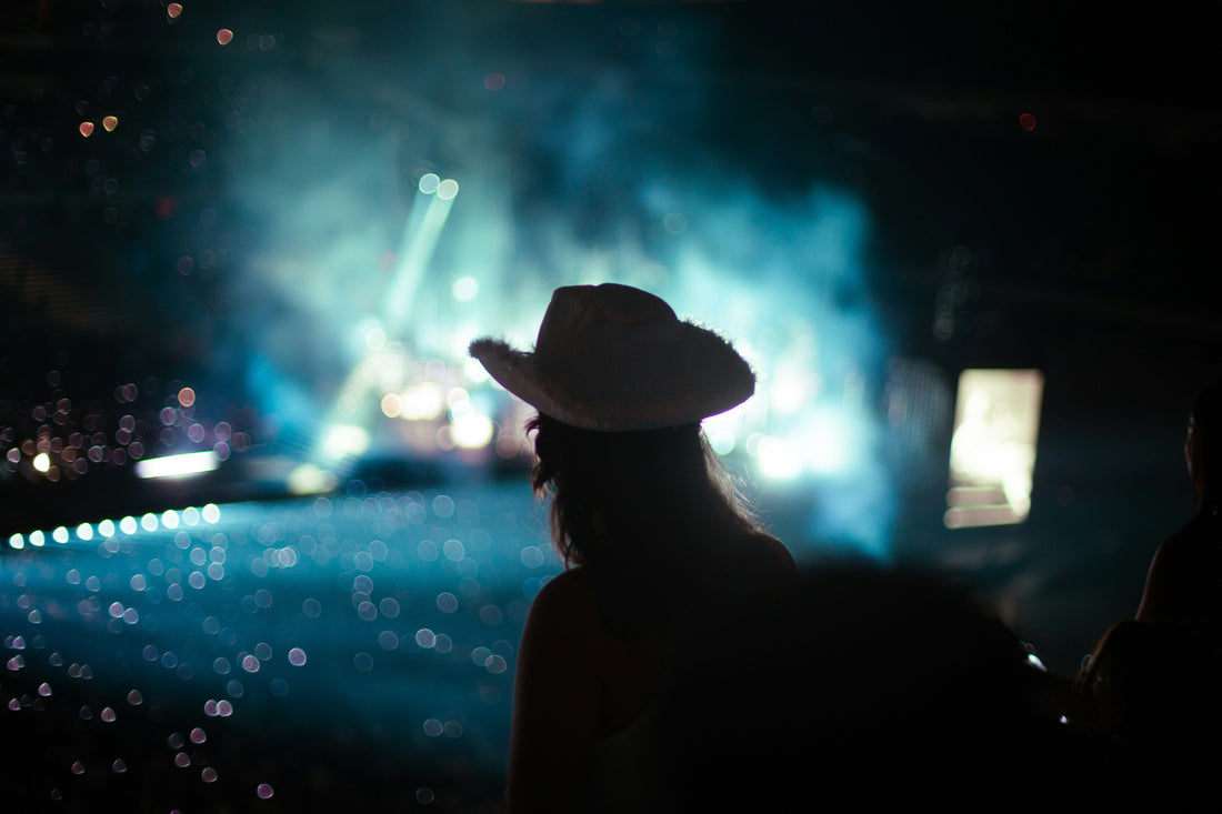 How to Wear Hats to a Music Festival: What Works in a Crowd