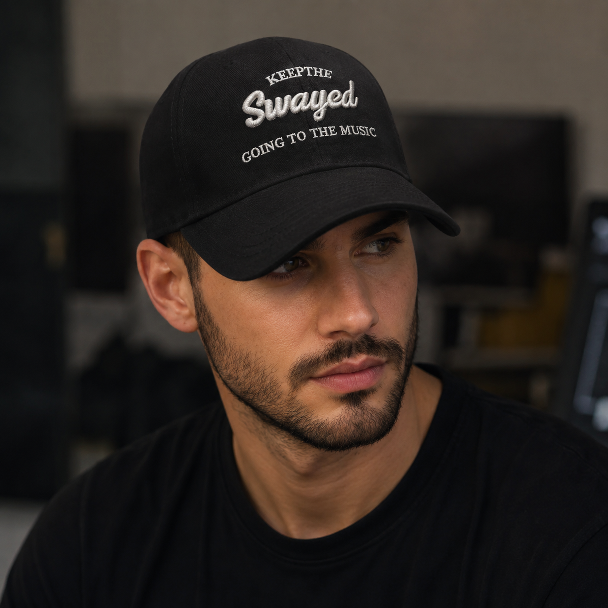 Classic Baseball Cap – Adjustable Cotton Hat with Embroidered Logo for Adults