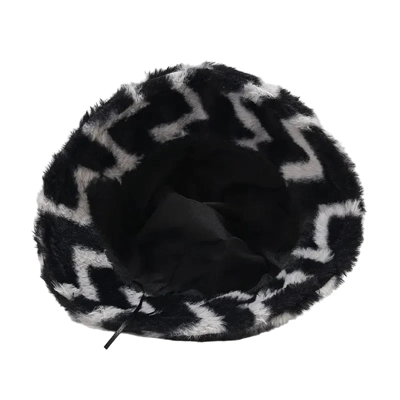 Lightnings Winter Fur Bucket Hat