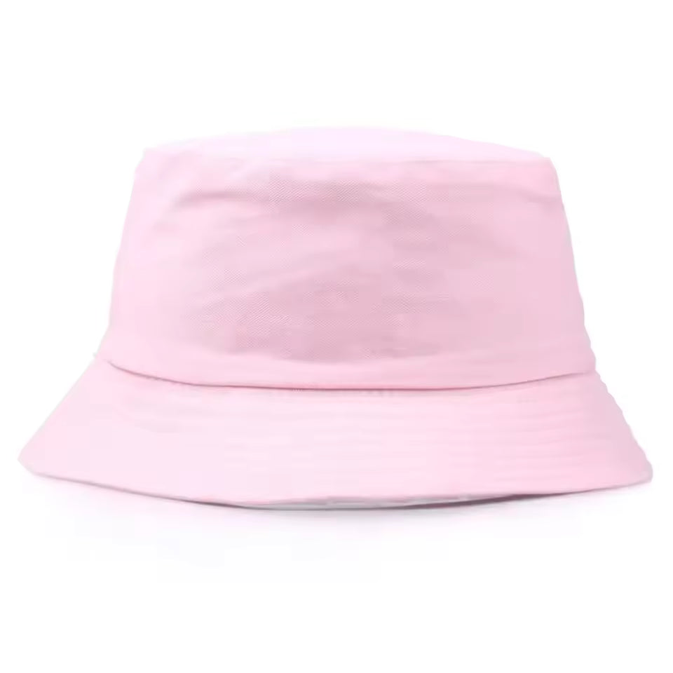 Casual bucket hat with a printed brand logo