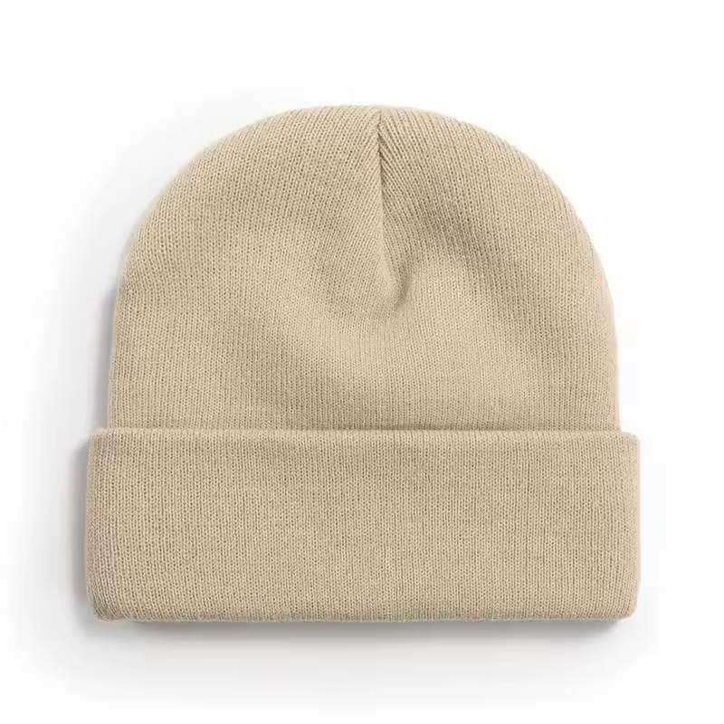 Warm knit beanie with a stretch 54-60cm fit