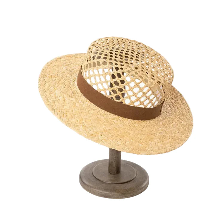 Brown straw raffia boater hat – natural raffia hat close-up