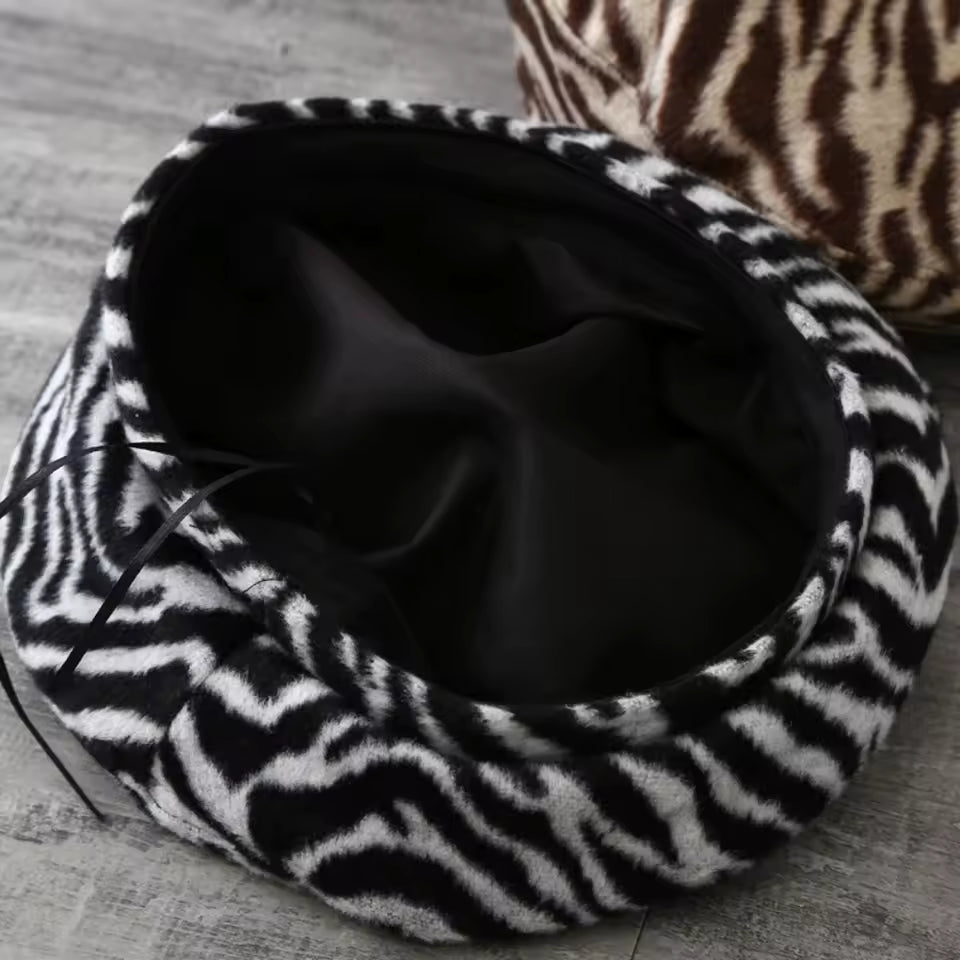 Women's Vintage Artist Beret for Winter